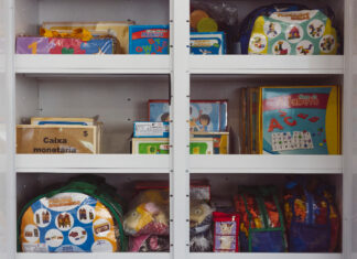 Prefeitura de Cotia entrega brinquedos educativos para o Ensino Infantil
