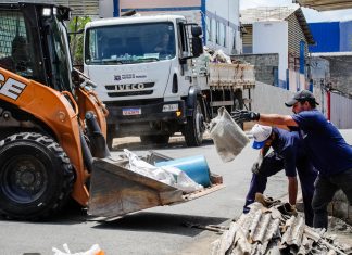Santana de Parnaíba realiza mutirão cata-treco e visitas de conscientização no combate à dengue