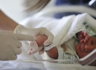 Novembro Roxo: prematuridade é principal causa da mortalidade infantil