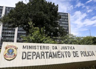 PF desarticula quadrilha especializada em defensivos agrícolas ilegais