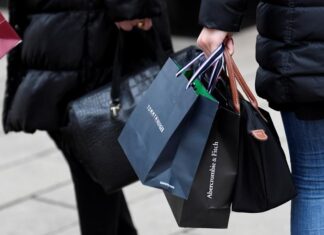 Saiba quais os direitos do cliente na hora de trocar produto