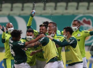 Palmeiras vence Bahia e sobe na classificação do Brasileirão