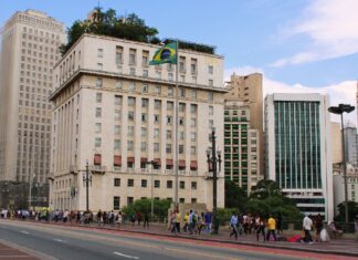Prefeitura de São Paulo oferece 4,2 mil vagas de estágio