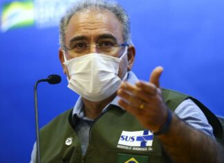 Queiroga anuncia chegada de 3 milhões de doses da vacina Janssen
