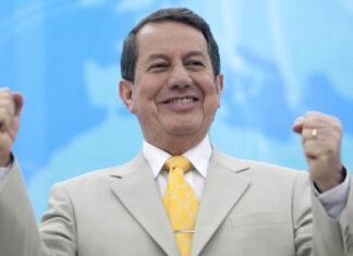 Missionário que anunciou “água contra coronavírus” é internado por Covid-19 no RJ