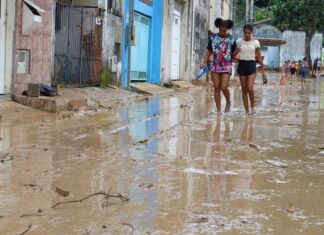 SP adia recolhimento do ICMS de empresas atingidas no litoral norte