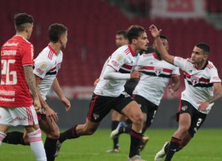 São Paulo supera Inter no Beira-Rio e vence primeira no Brasileiro