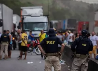 Todas rodovias federais do país estão livres de bloqueios, diz PRF