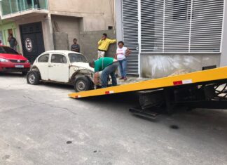 Jandira retira mais de 100 carros abandonados nas ruas