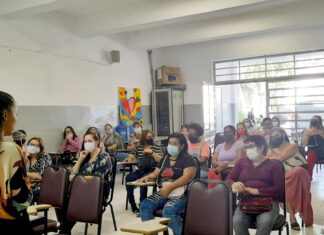 Profissionais da alimentação escolar recebem treinamento realizado pela Educação de Jandira