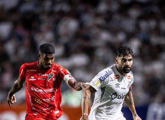 Léo Baiano comemora vitória do Velo Clube diante do Santos: ‘Importante para todos nós’