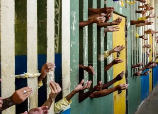 Governo e Judiciário lançam plano para melhorar situação de presídios