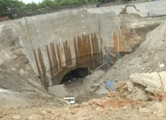 Justiça condena 7 empresas e 6 pessoas por acidente em obra do metrô