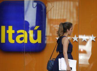 Procon-SP notifica Itaú por falhas em aplicativos e plataformas