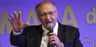 Alckmin diz que Brasil vai negociar tarifaco