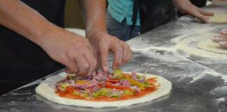 Barueri abre vagas para curso de pizzaiolo, estética e maquiagem