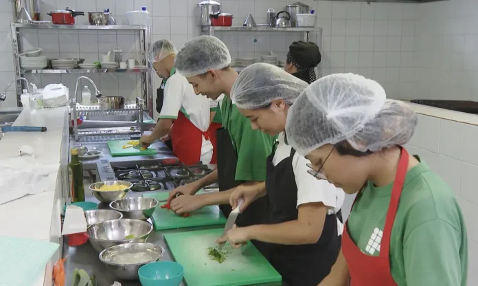 alunos_do_curso_tecnico_de_gastronomia_do_instituto_federal_de_brasilia