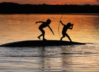 Livro de fotógrafo sobre crianças na Amazônia chega de graça a escolas