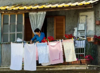 Empreendedoras gastam 3 vezes mais tempo que homem em serviços de casa