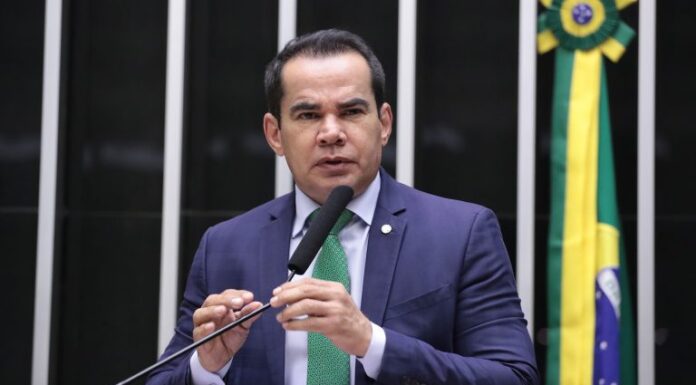 Aprovado texto-base de projeto que cria 40 cargos da polícia judicial e 160 funções comissionadas no STF Aprovado texto-base de projeto que cria 40 cargos da polícia judicial e 160 funções comissionadas no STF