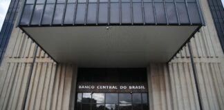Mercado volta a diminuir projeção para crescimento da economia em 2021