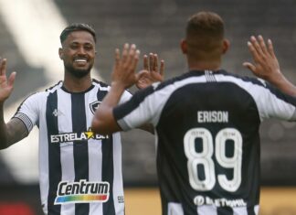 Botafogo sela primeira vitória no Carioca ao bater Bangu por 2 a 0