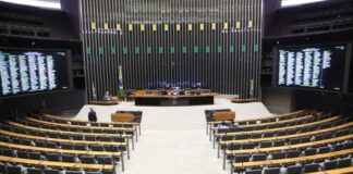 Câmara aprova acordo com a Holanda sobre informações sigilosas; proposta vai ao Senado Câmara aprova acordo com a Holanda sobre informações sigilosas; proposta vai ao Senado