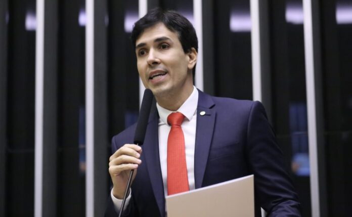 Câmara aprova isenção de IPVA para veículos com mais de 20 anos