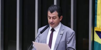Câmara aprova projeto que garante check-up anual para mulheres no SUS Câmara aprova projeto que garante check-up anual para mulheres no SUS