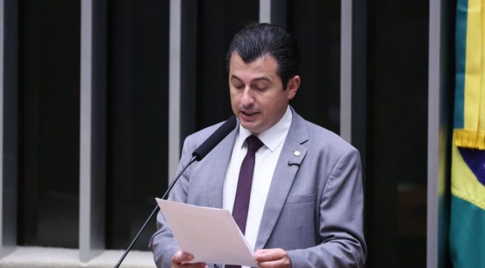 Câmara aprova projeto que garante check-up anual para mulheres no SUS Câmara aprova projeto que garante check-up anual para mulheres no SUS