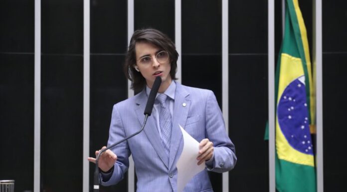 Câmara aprova projeto que perdoa dívidas com tributos federais das Apaes Câmara aprova projeto que perdoa dívidas com tributos federais das Apaes