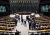 Câmara aprova regime de urgência para 12 projetos Câmara aprova regime de urgência para 12 projetos