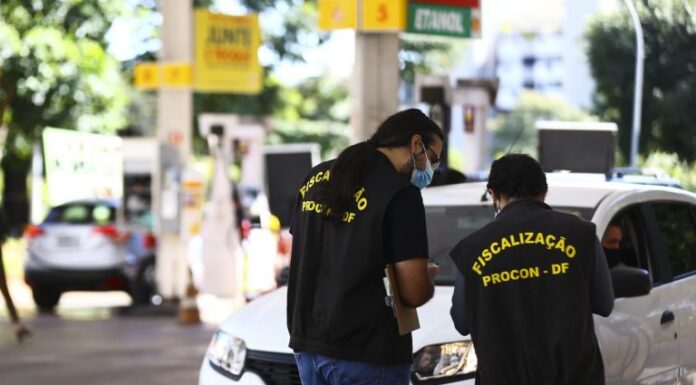 Câmara deve votar na próxima semana projetos para conter alta dos combustíveis Câmara deve votar na próxima semana projetos para conter alta dos combustíveis