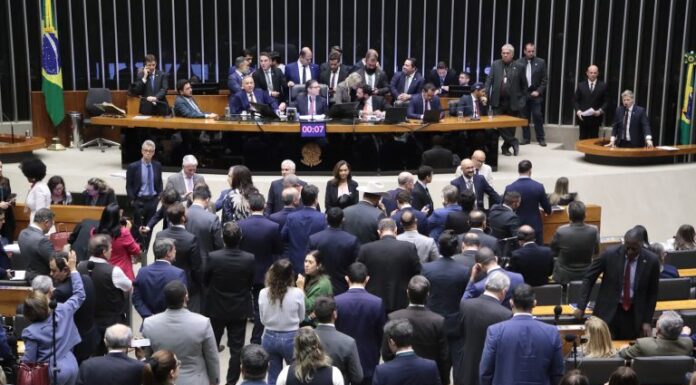 Câmara pode votar a partir de segunda-feira novas regras de licenciamento ambiental Câmara pode votar a partir de segunda-feira novas regras de licenciamento ambiental