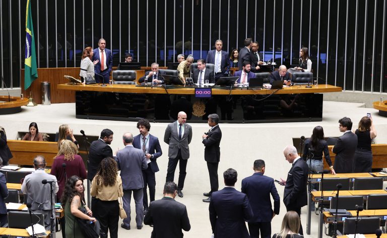 Discussão e votação de propostas legislativas. Presidente da Câmara dos Deputados, Hugo Motta (REPUBLICANOS - PB)