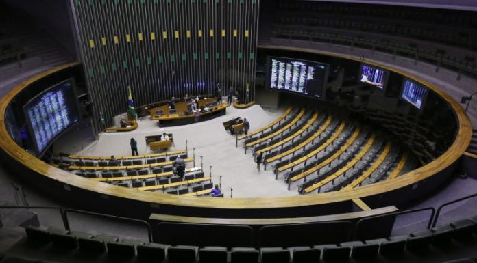 Câmara tem sessões de votação a partir de segunda-feira com diversos temas em pauta Câmara tem sessões de votação a partir de segunda-feira com diversos temas em pauta