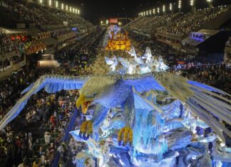 Desfile no Sambódromo está mantido por enquanto, diz governo do Rio