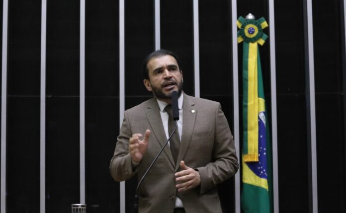 CCJ aprova exigência de justificativa técnica para rejeição de laudos periciais por juízes