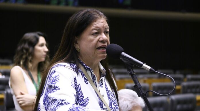 CCJ aprova prioridade em matrícula para filhos de mulheres vítimas de violência doméstica CCJ aprova prioridade em matrícula para filhos de mulheres vítimas de violência doméstica