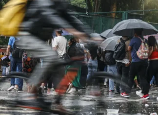 Frente fria potencializa efeitos de massa quente e úmida do Sudeste
