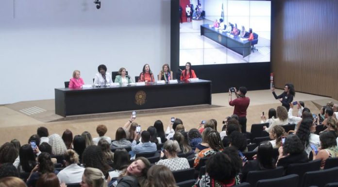 Coletivos de mulheres apresentam projetos que querem aprovar no Congresso Coletivos de mulheres apresentam projetos que querem aprovar no Congresso