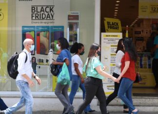 Cartilha alerta consumidores para promoções na Black Friday