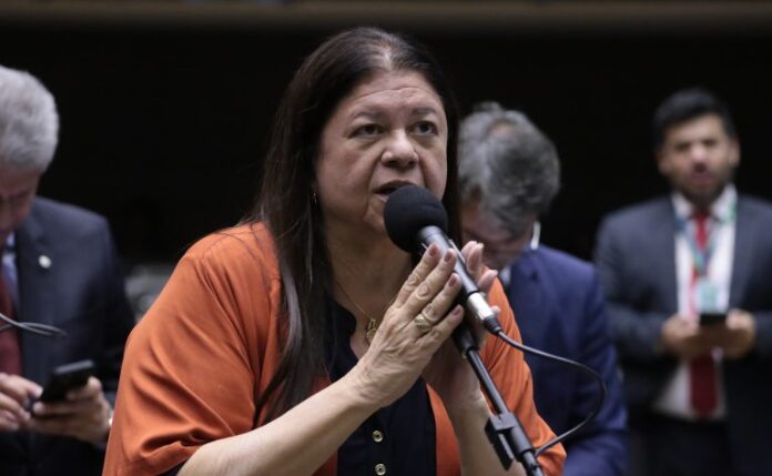 Comissão aprova admissibilidade de PEC que destina 3% das emendas individuais para o esporte Comissão aprova admissibilidade de PEC que destina 3% das emendas individuais para o esporte