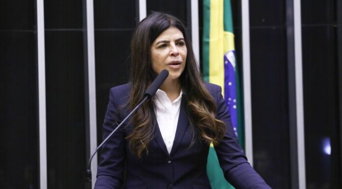 Comissão aprova ampliação de área de livre comércio para os 22 municípios do Acre Comissão aprova ampliação de área de livre comércio para os 22 municípios do Acre
