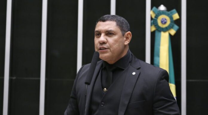 Comissão aprova apoio federal para iluminação LED em cidades com baixa cobertura e casos de violência Comissão aprova apoio federal para iluminação LED em cidades com baixa cobertura e casos de violência
