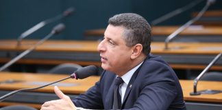 Comissão aprova bolsas para pesquisas científicas de curta duração e alto impacto Comissão aprova bolsas para pesquisas científicas de curta duração e alto impacto