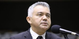 Comissão aprova campanhas para desestimular divulgação de autores de ataques em escolas Comissão aprova campanhas para desestimular divulgação de autores de ataques em escolas