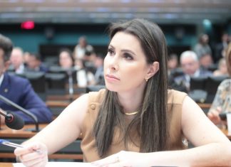 Comissão aprova criação de cadastro nacional de condenados por crimes sexuais contra crianças Comissão aprova criação de cadastro nacional de condenados por crimes sexuais contra crianças