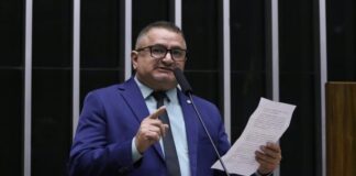 Comissão aprova criação de cartão material escolar para estudantes da rede municipal Comissão aprova criação de cartão material escolar para estudantes da rede municipal