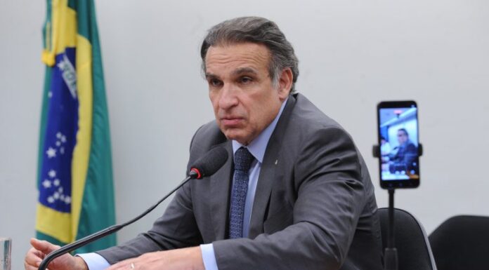 Comissão aprova criação de fundo para equipar a Polícia Rodoviária Federal Comissão aprova criação de fundo para equipar a Polícia Rodoviária Federal